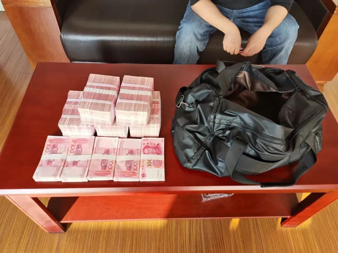 警惕！杀猪盘诈骗套路又“进化”了，无数女孩被当成猪骗到倾家荡产…